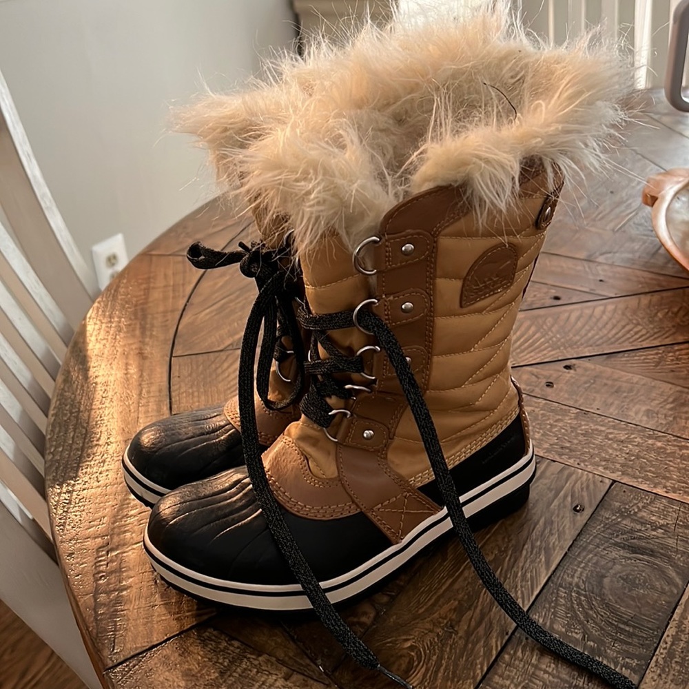 Sorel kids boots